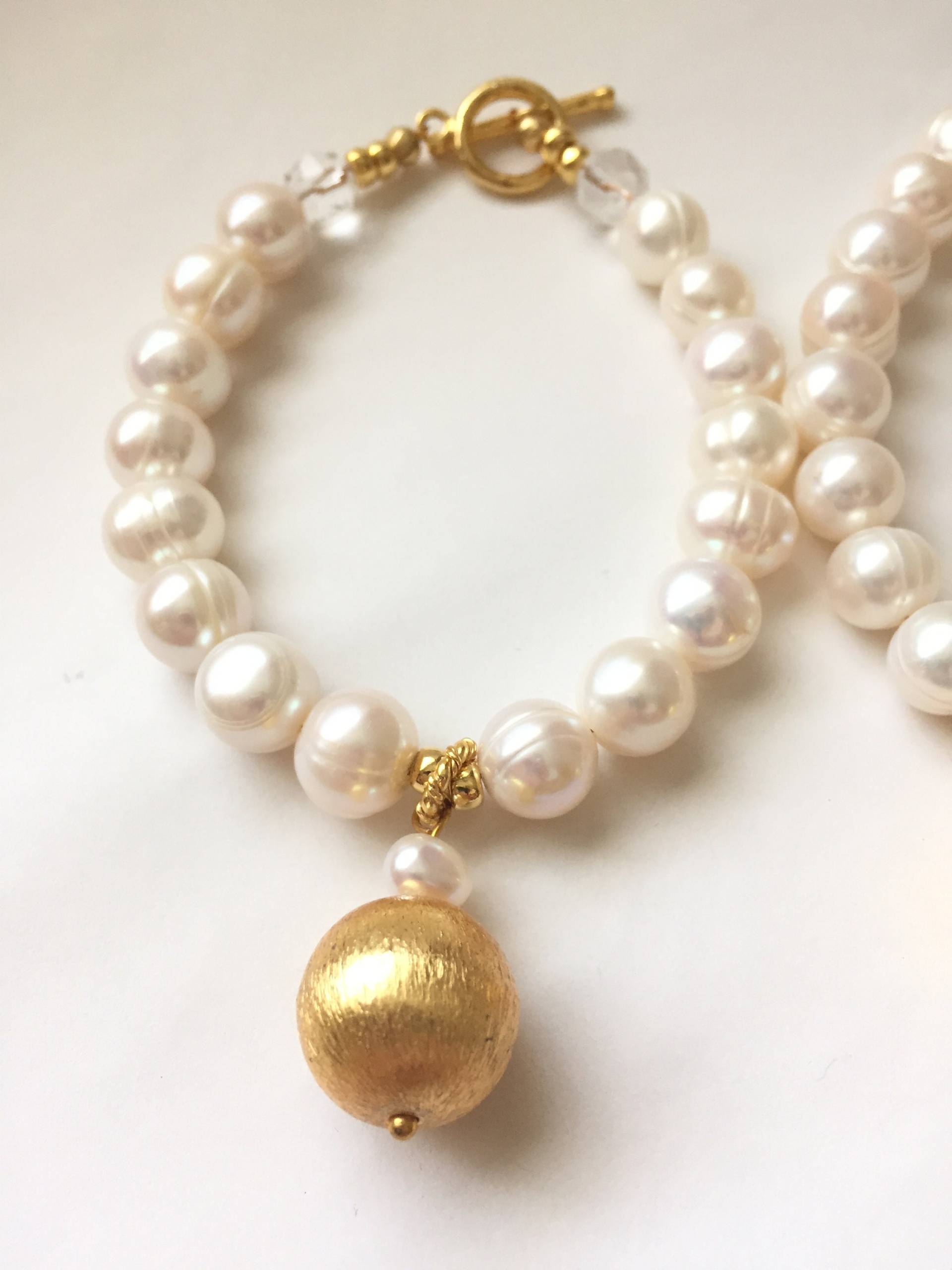 Perlenarmband Mit Gold Overlay Bead Charm von GossJewellery
