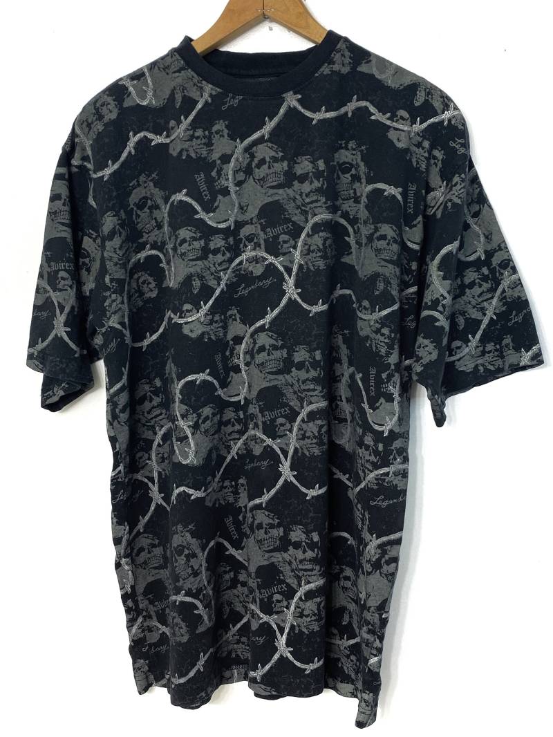 Vintage Avirex T-Shirt Größe Erwachsene Medium Kurzarm Doppelseitige Schädel Mount Rushmore Stacheldraht 24 "x 29" von GotTheLookUp