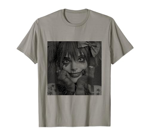 Gothic Creepy Gothic Girl Clown Alt Aesthetic T-Shirt von Goth and Emo Designs for Anime Lovers