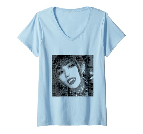 Damen Gothic Vampir Girl Cute Emo Goth Aesthetic T-Shirt mit V-Ausschnitt Damen Gothic Vampir Girl Cute Emo Goth Aesthetic T-Shirt mit V-Ausschnitt von Gothic Vampire Girl for Goth Girls and Goth Mommy