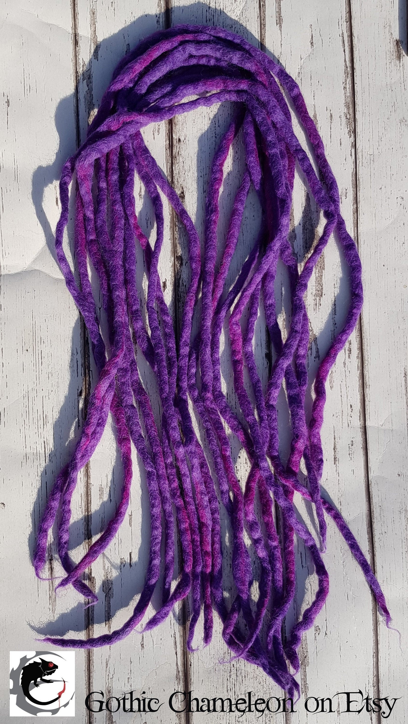 Doppelende Merino Wolle Dreads Farbe Lila Mix von GothicChameleon
