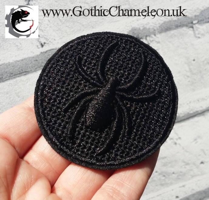 Schwarze Spinne Auf Engmasch Basis Gesticktes Eisen Aufnäher Applikation Sehr Gothic Emo Punk Schwarze Spinne Auf Engmasch Basis Gesticktes Eisen Aufnäher Applikation Sehr Gothic Emo Punk von GothicChameleon