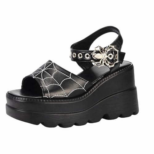 Schwarze Keilabsatz Plateau Sommer Sandalen Gothic Fledermaus Deko Offene Zehen Hausschuhe Metall Totenköpfe Nieten Schnallen Slides für Frauen Größe 36-42, Schwarze Spinne, 41 EU von Gothniero