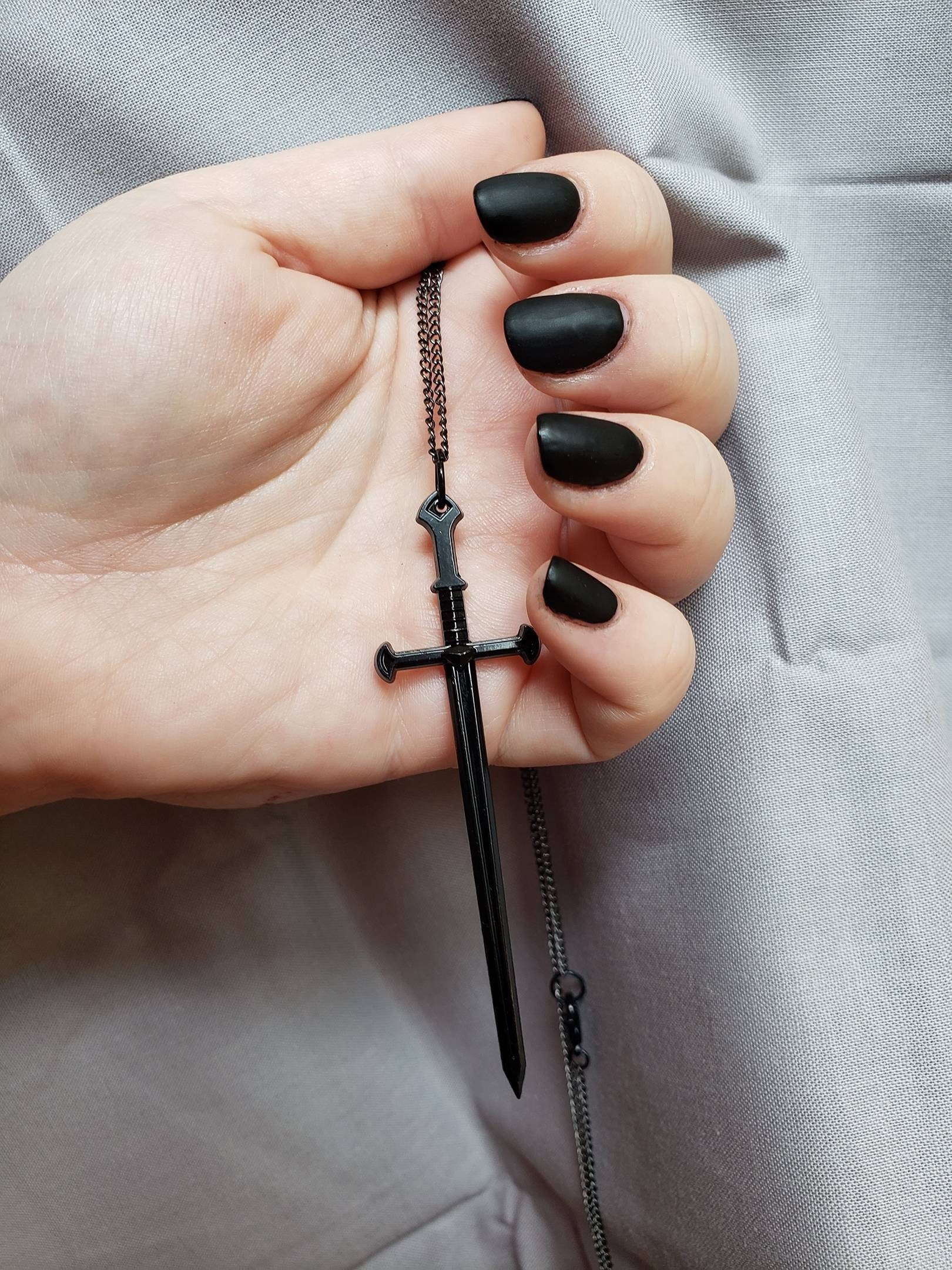 Gothic Schwert Halskette Gothic Schwert Halskette von GowithGoth