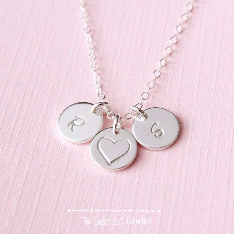 Monogramm Halskette, Erste Charme Sterling Silber Silberne Brautjungfer Geschenk Monogramm Halskette, Erste Charme Sterling Silber Silberne Brautjungfer Geschenk von GraceInGold