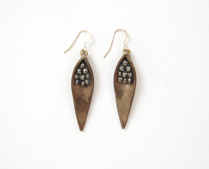 Pyrit Cluster Blatt Ohrringe Pyrit Cluster Blatt Ohrringe von GraceMieloji