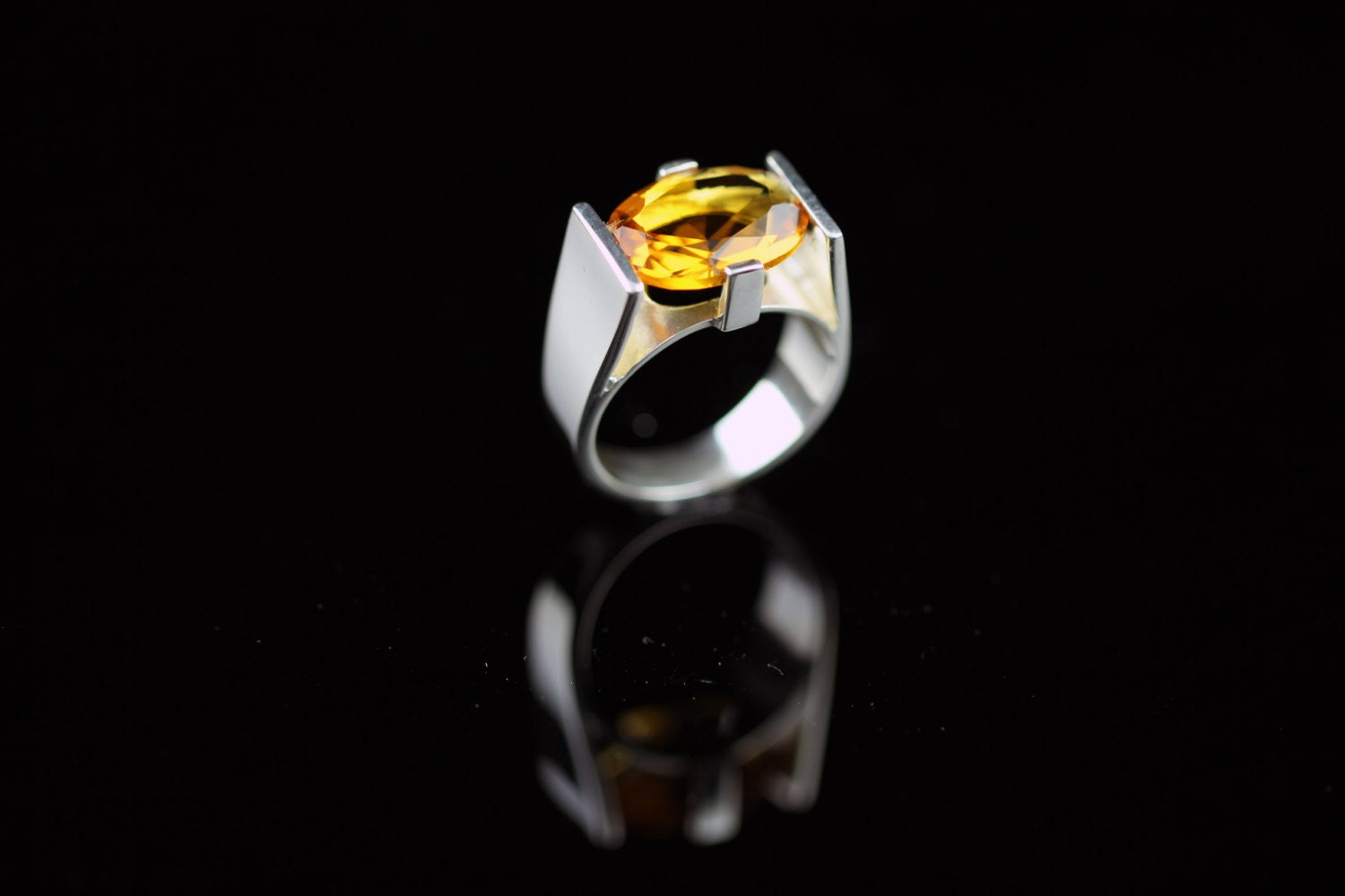 Citrin Edelstein Ring, Sterling Silber, Größe 8, 75, Großer Stein Unikat Designer Cocktail Ring Citrin Edelstein Ring, Sterling Silber, Größe 8, 75, Großer Stein Unikat Designer Cocktail Ring von Graceanchor