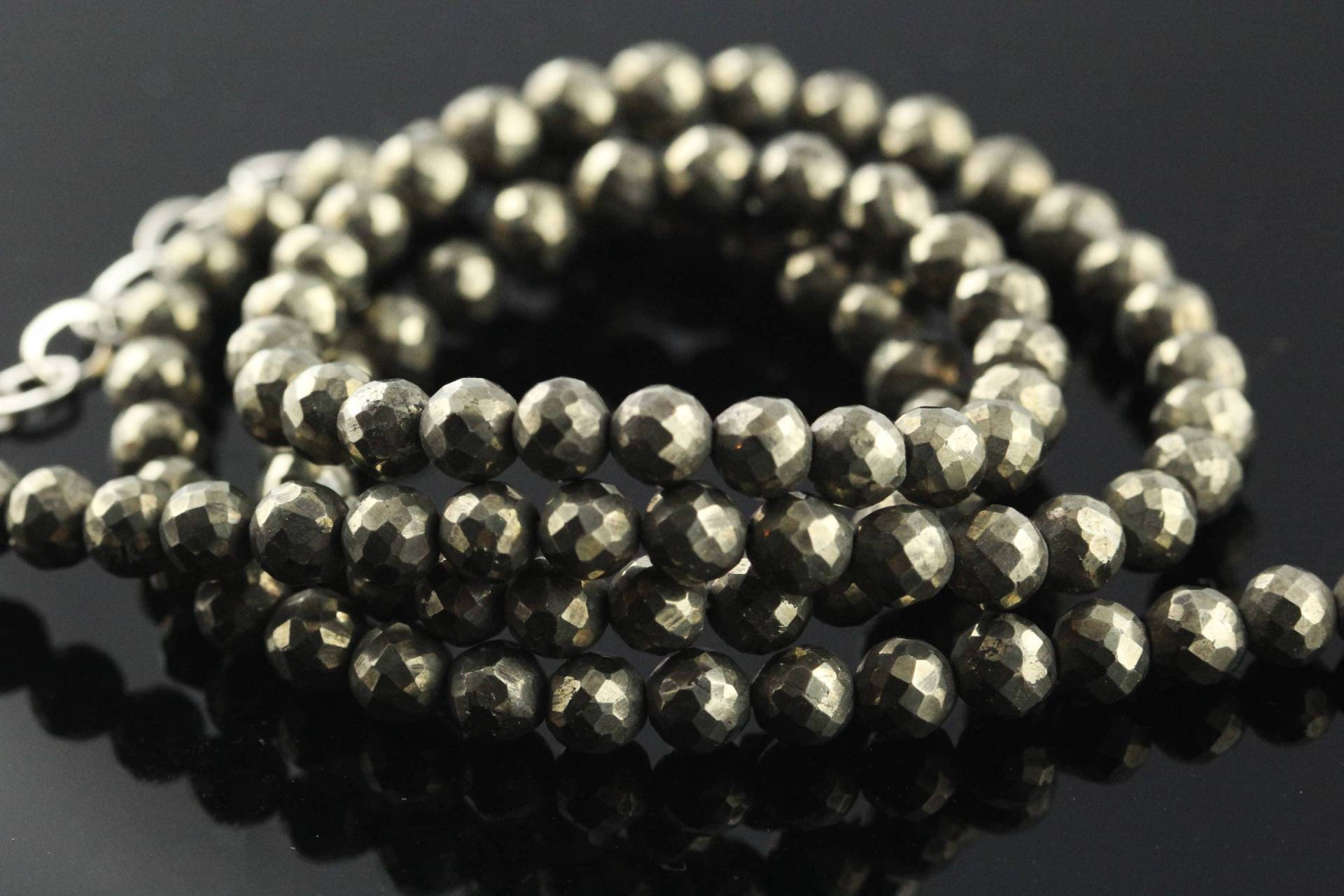 Facettierte Eisen Pyrit Perlenkette-Wickelarmband Mit Sterling Silber Zubehör, 21" Größenverstellbare Halskette, Fools Gold, Edelstein Perlen Facettierte Eisen Pyrit Perlenkette-Wickelarmband Mit Sterling Silber Zubehör, 21" Größenverstellbare Halskette, Fools Gold, Edelstein Perlen von Graceanchor