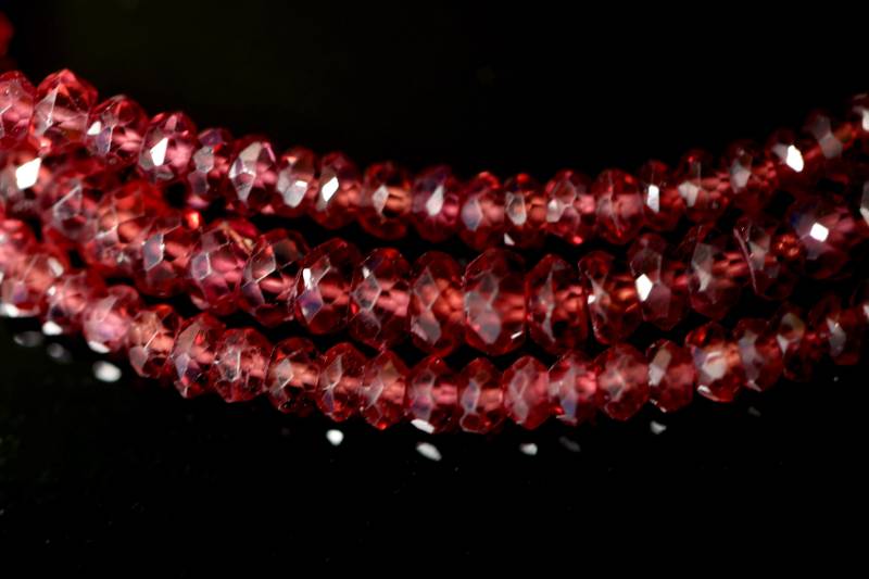 Natürliche Rhodolith Granat Halskette, Sterling Silber Zubehör, Einstellbare Größe, Abgestufte Perlengrößen, Hohe Qualität, Januar Geburtsstein Natürliche Rhodolith Granat Halskette, Sterling Silber Zubehör, Einstellbare Größe, Abgestufte Perlengrößen, Hohe Qualität, Januar Geburtsstein von Graceanchor