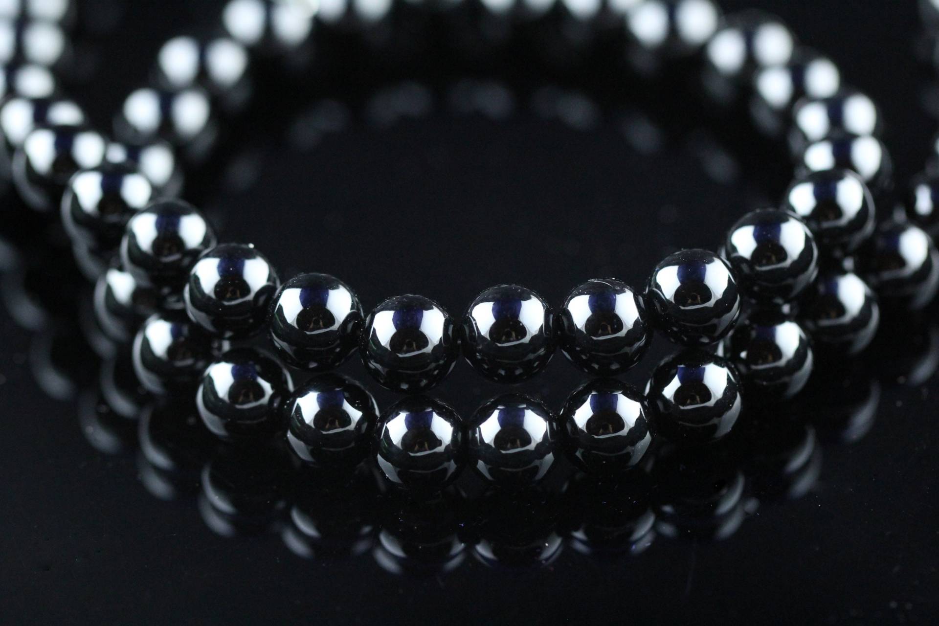 Runde Glattschliff 8 Mm Schwarze Spinell Halskette, Sterling Silber Befunde, Heller Schwarzer Glanz, Größenverstellbar 19, 5" Runde Glattschliff 8 Mm Schwarze Spinell Halskette, Sterling Silber Befunde, Heller Schwarzer Glanz, Größenverstellbar 19, 5" von Graceanchor