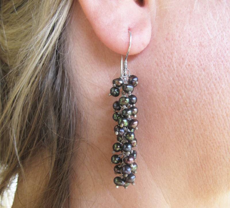 Schwarze Süßwasserperlen Ohrringe in Sterling Silber, Einzigartige Edelstein Ohrringe, Leichte Schwarze Süßwasserperlen Ohrringe in Sterling Silber, Einzigartige Edelstein Ohrringe, Leichte von Graceanchor