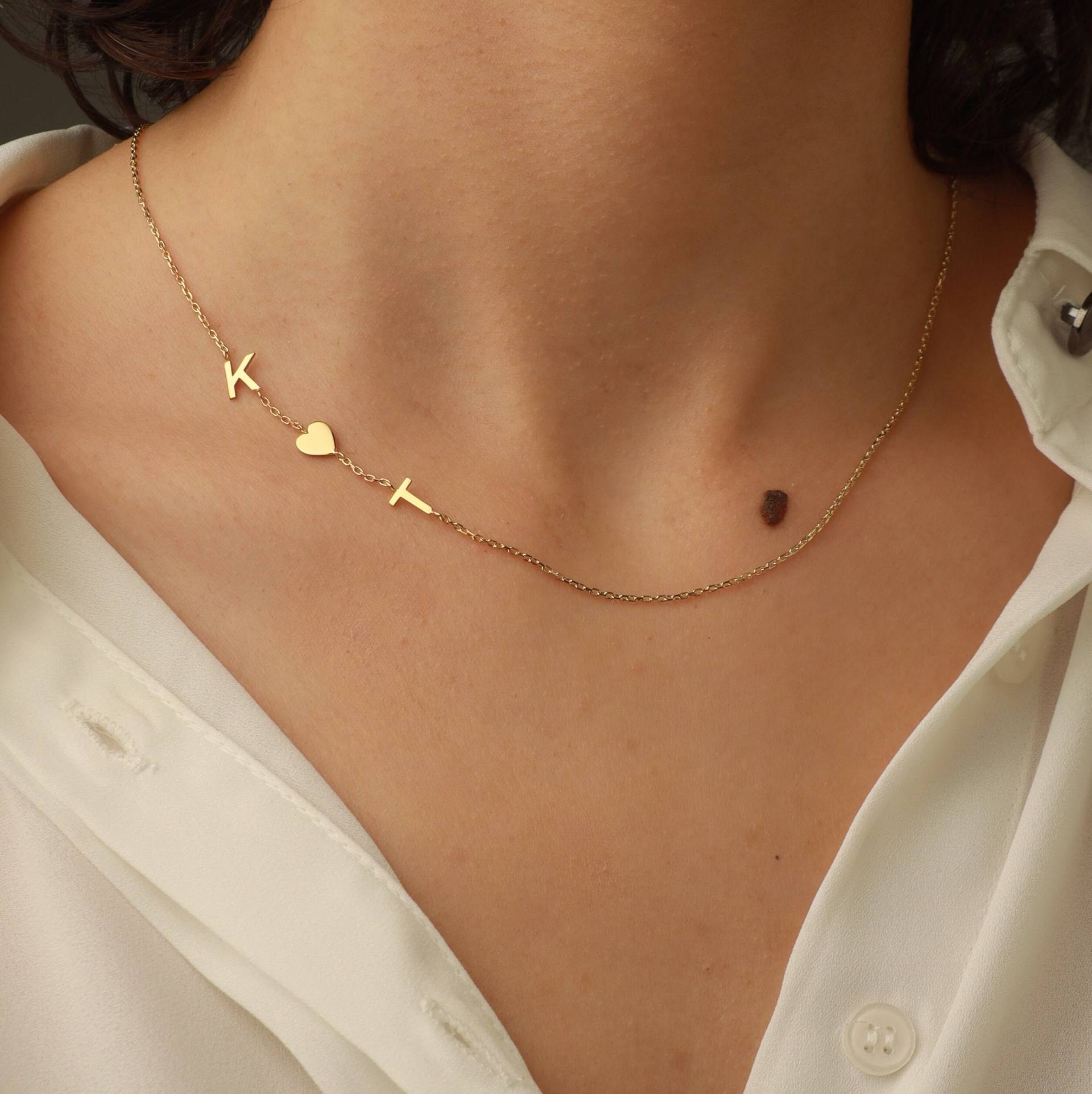 Initialen Kette Seitliche Initial Buchstaben Gold von GracedJewelery