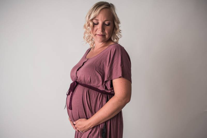 Mauve, Bambus Gestricktes Arbeits - Und Wochenbettkleid. Krankenhaus Kleid. Lounge-Kaftan. Hauskleid. Kaiserschnitt Freundlich von GracefullyBirthed