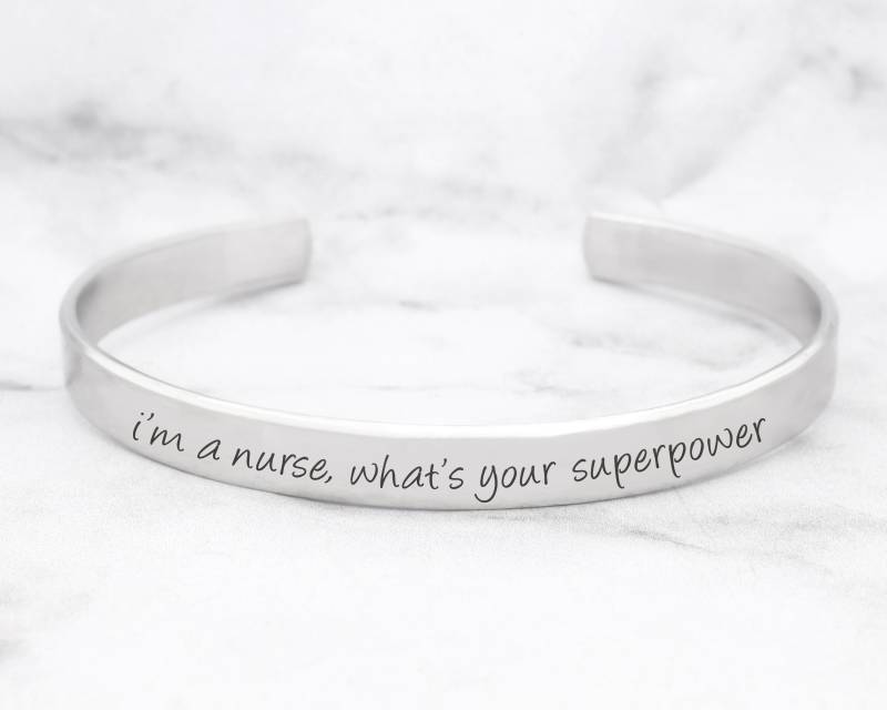 Ich Bin Eine Krankenschwester, Was Ist Ihre Superpower Armband, Geschenk Für Zitat Graduierung, Krankenschwester Personalisierte Manschette von GracefullyMadeStudio