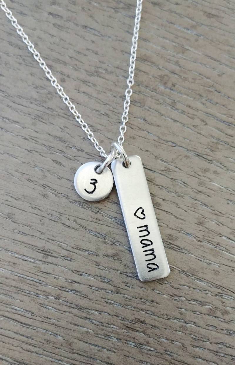 Personalisierte Mama Halskette Anzahl Der Kinder Charm von GracefullyMadeStudio