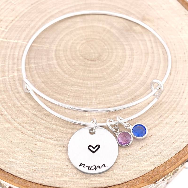 Personalisierter Mom Armreif Charm Mit Gravur & Geburtssteine von GracefullyMadeStudio