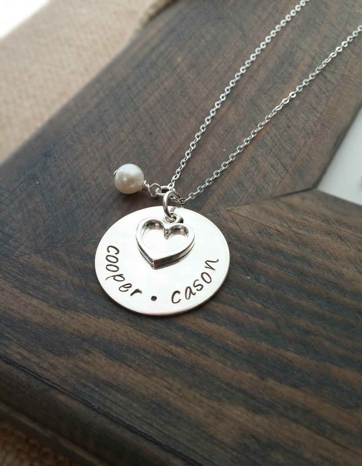 Personalisierte Sterling Silber Familien Halskette Handgestempelte Kinder Namen von GracefullyMadeStudio