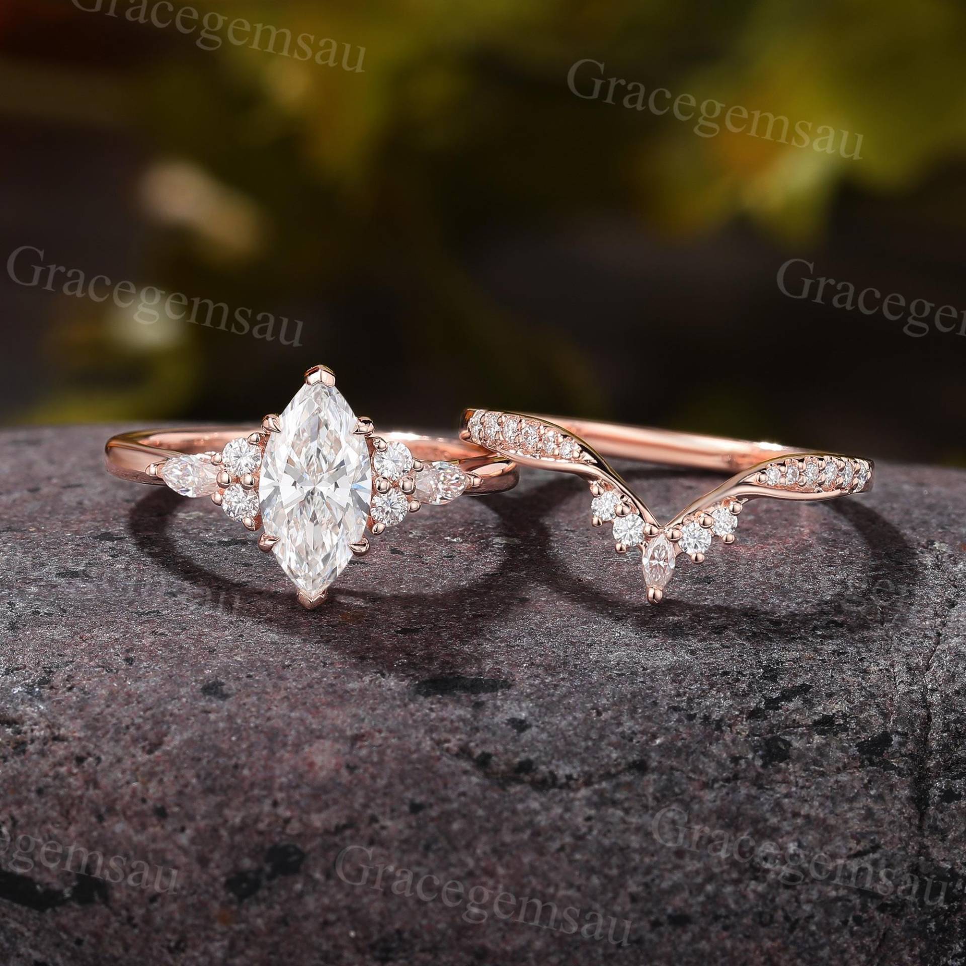 Marquise Lab Gewachsener Diamant Verlobungsring Set Gelbgold Cluster Moissanite Statement Brautschmuck Filigran Passender Ring von Gracegemsau