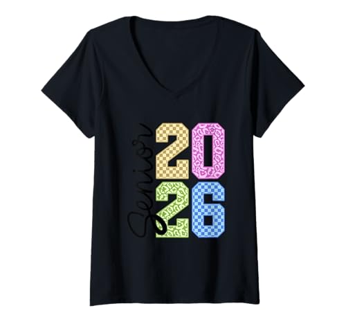 Damen Mutiges Abschlussdesign für das Jahr 2026 T-Shirt mit V-Ausschnitt Damen Mutiges Abschlussdesign für das Jahr 2026 T-Shirt mit V-Ausschnitt von Graduation Celebration Class Year 2026