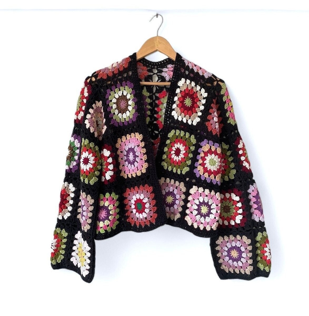 Oma Quadrat Strickjacke Frauen Häkeln Patchwork Crop Cardigan Geschenk Männer Boho Für Ihn von GrahamsBazaar