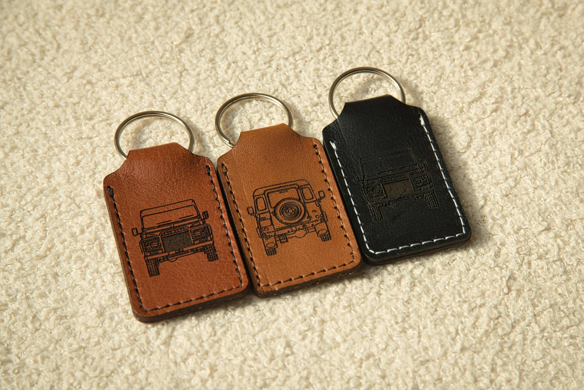 Land Rover Defender Schlüsselanhänger Accessoire Auto Keyring Key Holder Anhänger Leather 90 110 130 4x4 Land Rover Defender Schlüsselanhänger Accessoire Auto Keyring Key Holder Anhänger Leather 90 110 130 4x4 von Grainette