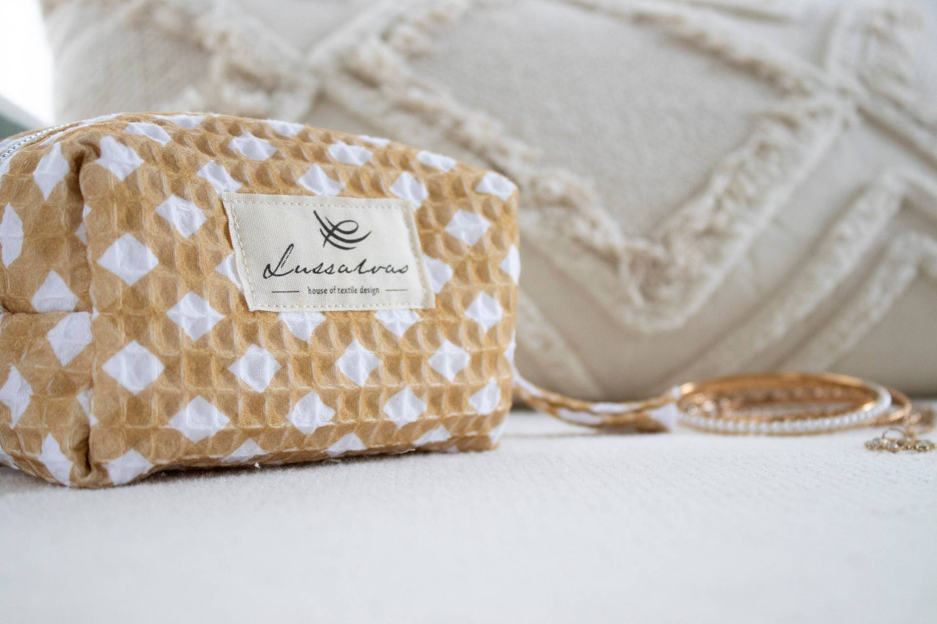 Boxy Bag Lola. Kosmetiktasche Moustard. Vichy Karos Boxy Bag Lola. Kosmetiktasche Moustard. Vichy Karos von Lussalvas