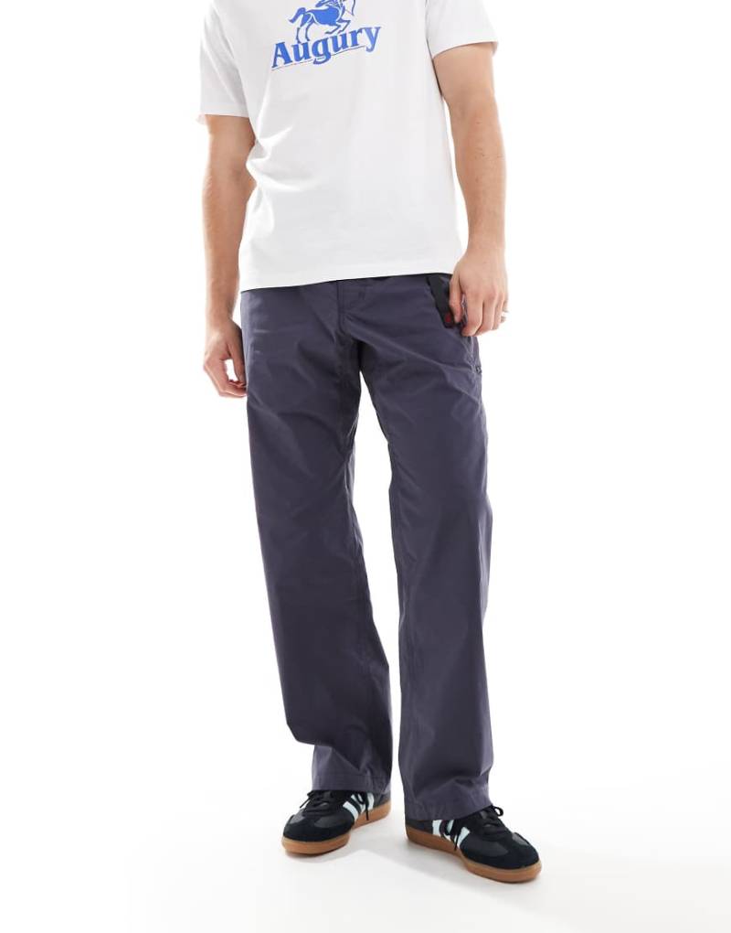 Gramicci - Hose in Mitternachtsblau aus dicht gewebtem Stretchmaterial mit verdeckten Cargotaschen-Marineblau von Gramicci