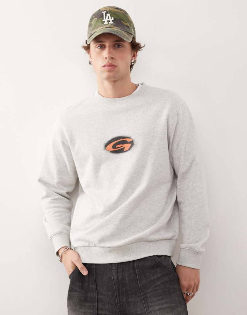 Gramicci - Sweatshirt in Grau mit „G"-Logoprint in verschwommener Optik von Gramicci