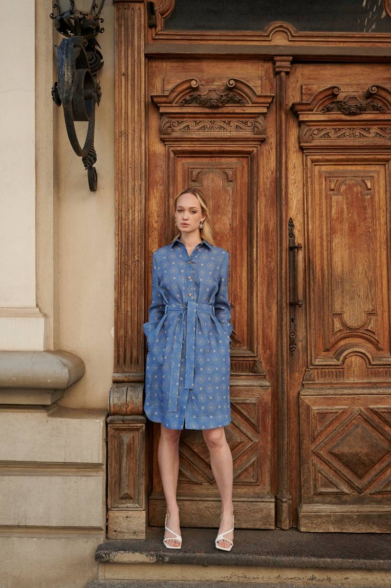 Leinen Midi Kleid, Sterne-Print, Lange Ärmel, Mit Gürtel von GrandDuchessCOM