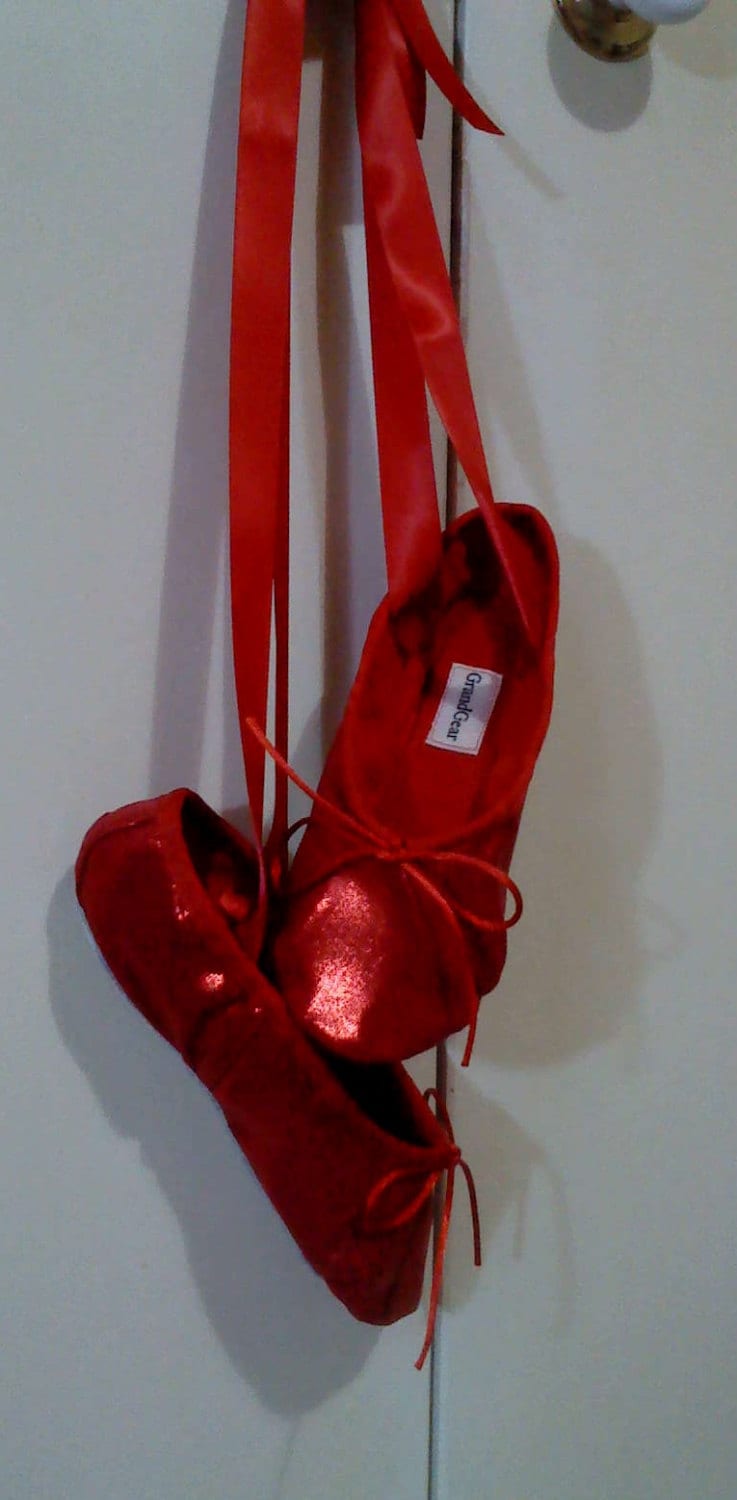 Rubin-Rot Glänzend Funkelnde Ballett Hausschuhe Damen Größen Ballettschuhe Voller Sohlen von GrandGear