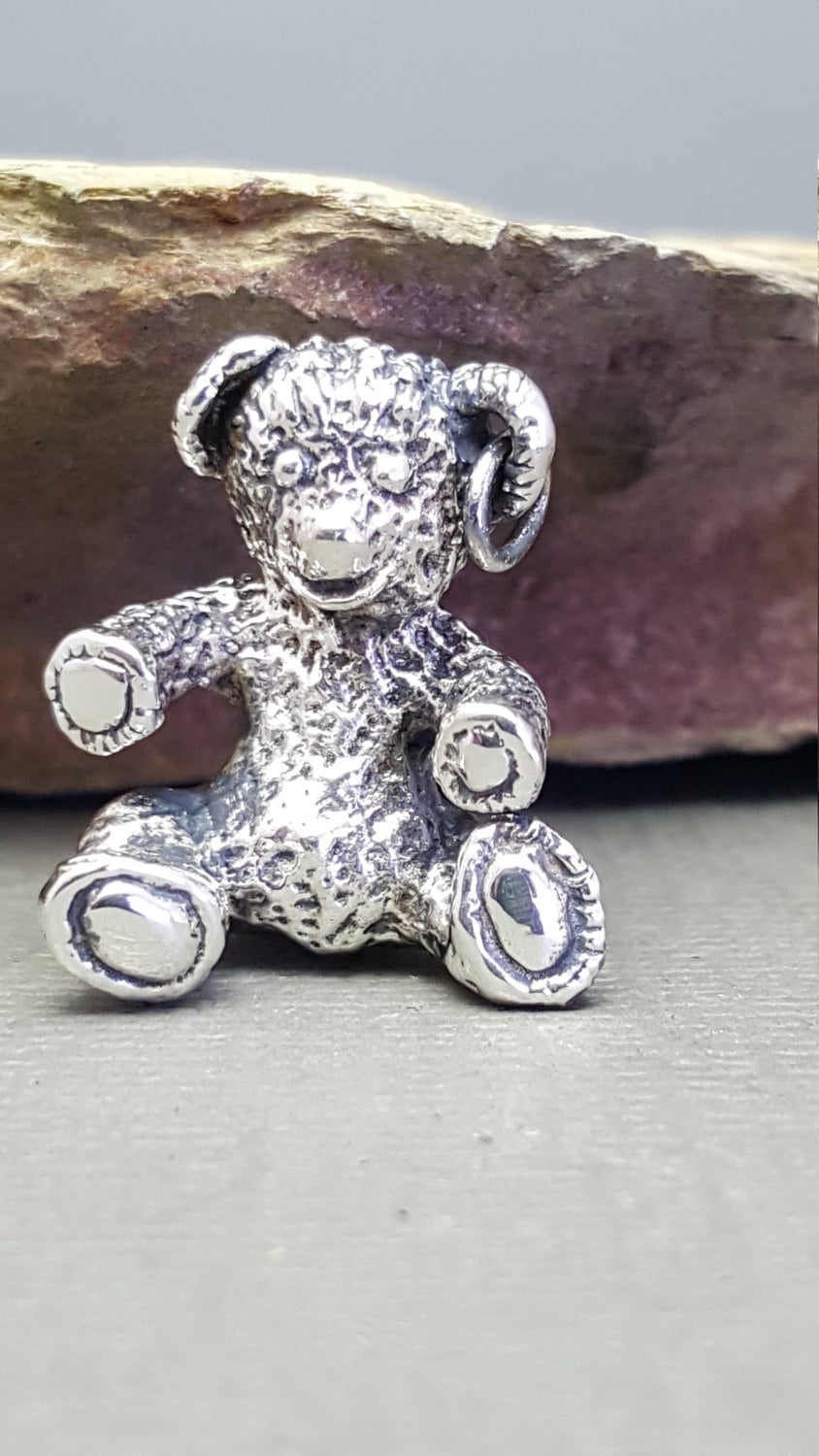 Solide Sterling Silber Teddybär Charme Solide Sterling Silber Teddybär Charme von GrandaddysJewelry