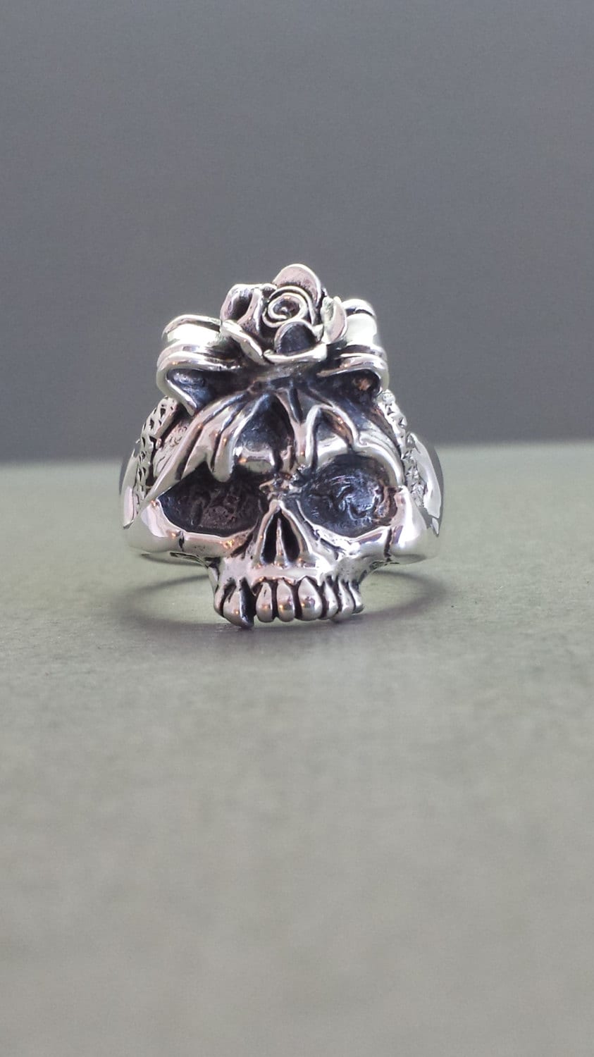 sterling Silber Damenband Rose Totenkopf Ring sterling Silber Damenband Rose Totenkopf Ring von GrandaddysJewelry