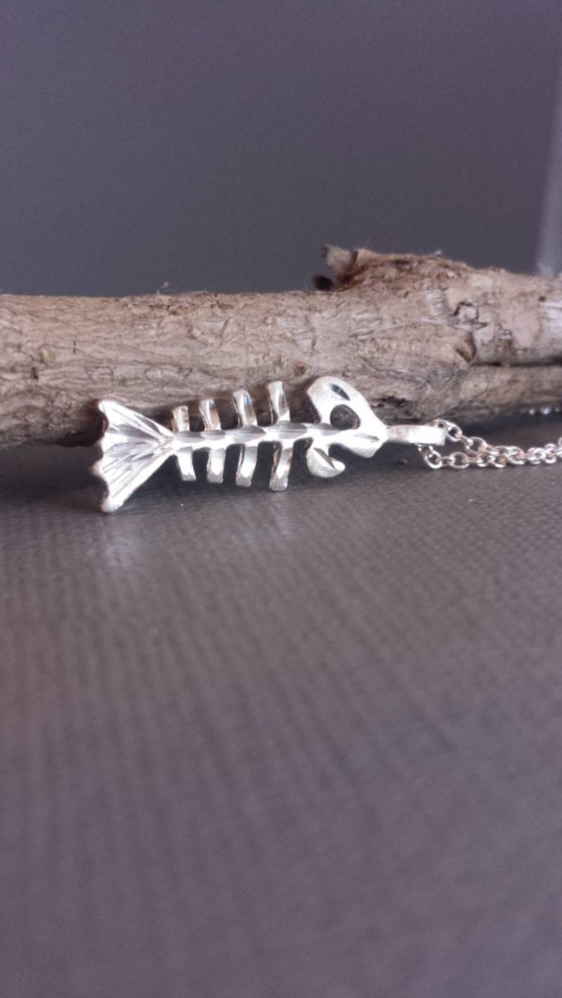 sterling Silber Fisch Knochen Halskette Mit Kabelkette sterling Silber Fisch Knochen Halskette Mit Kabelkette von GrandaddysJewelry