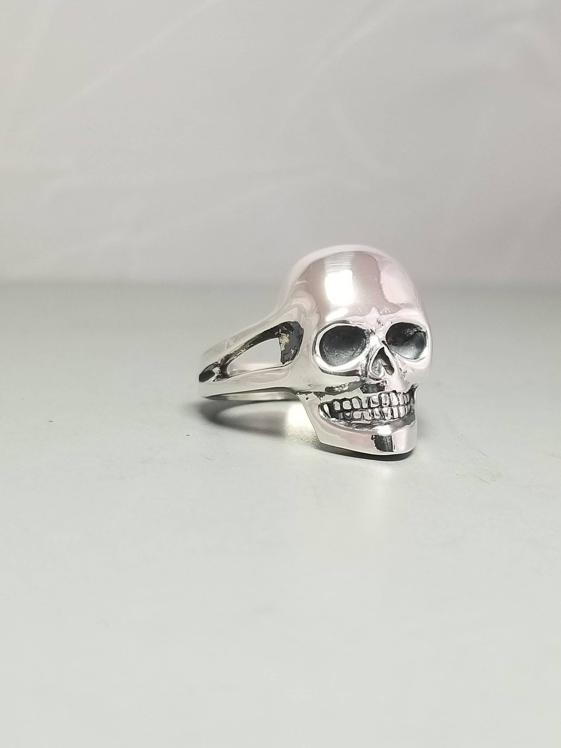 sterling Silber Kleine Schädel Ring sterling Silber Kleine Schädel Ring von GrandaddysJewelry