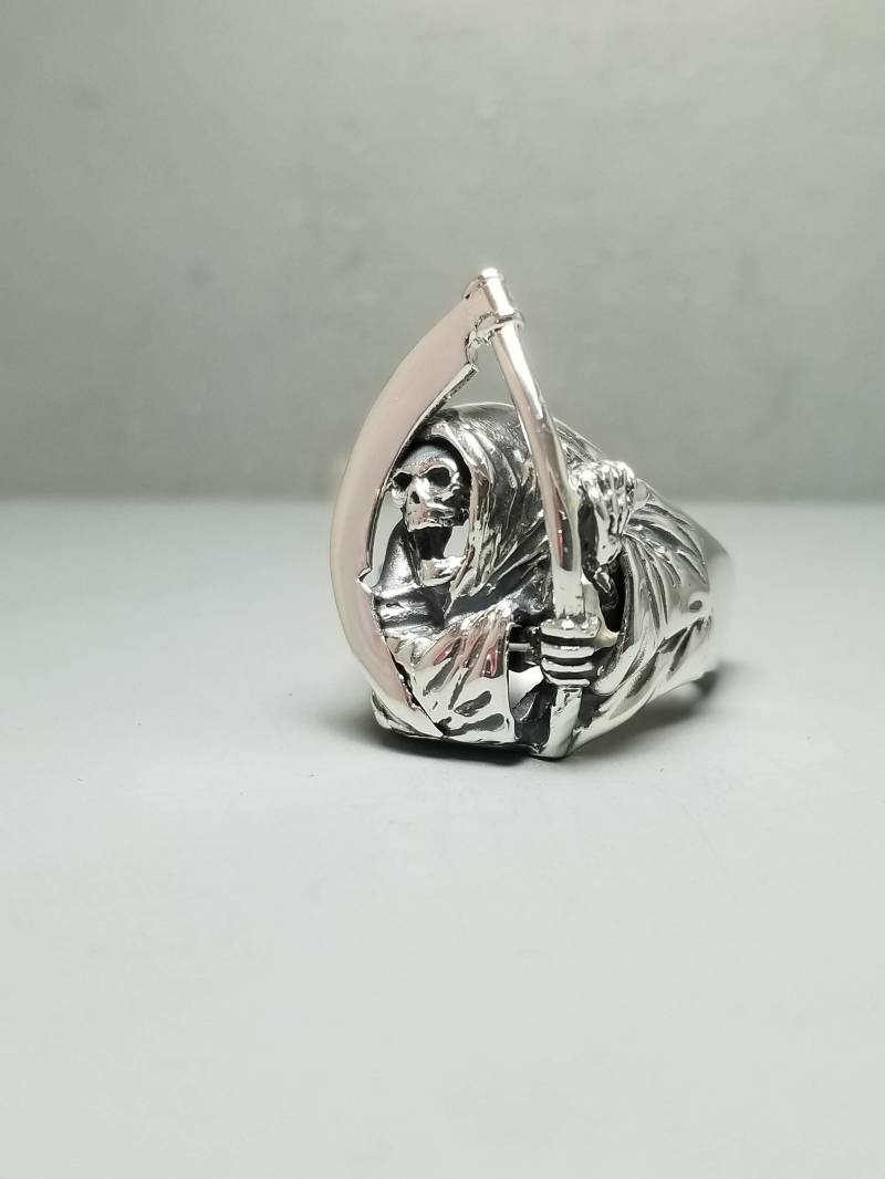 sterling Silber Reaper Schädel Ring sterling Silber Reaper Schädel Ring von GrandaddysJewelry