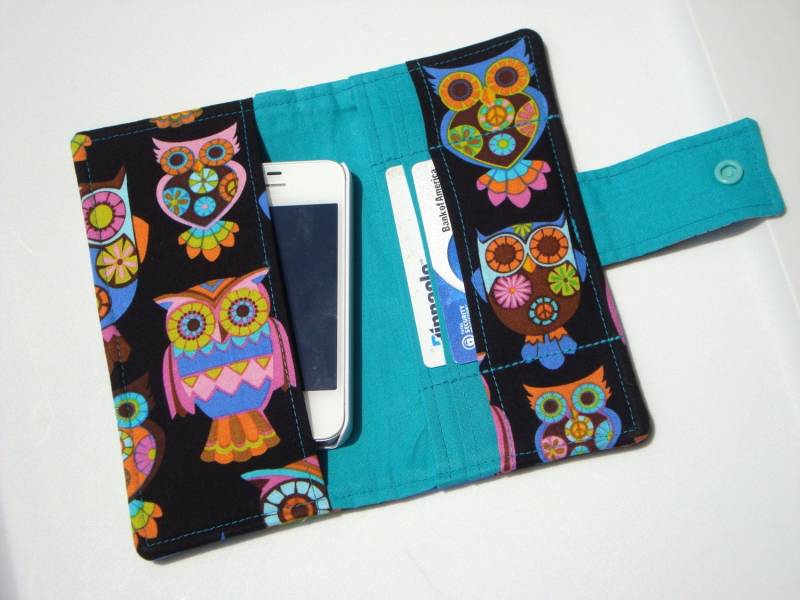 Handgemachte Frieden Eule Iphone Hülle Türkis Futter Kartenhalter Handgemachte Frieden Eule Iphone Hülle Türkis Futter Kartenhalter von GrandmasLittleLilly