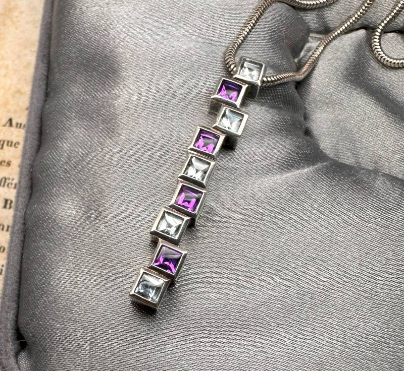 Vintage Modernist Sterling Silber Amethyst Halskette 17"Cuboid Anhänger von GrandpasMarket