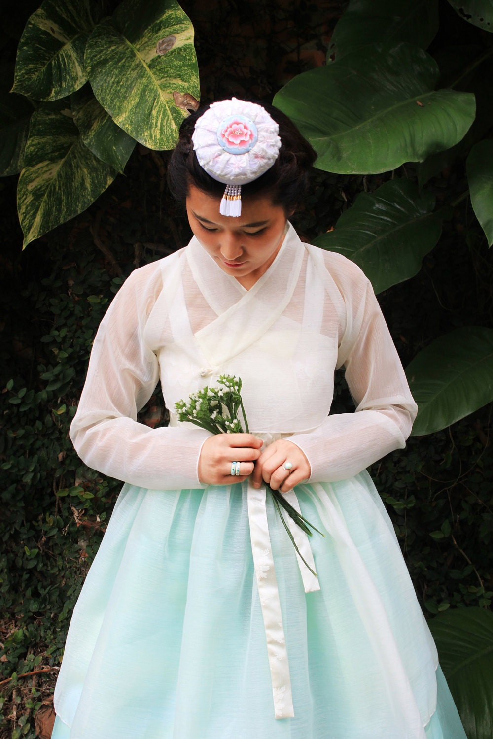 Kkaekki Hanbok Jeogori | Elfenbein Kkaekki Hanbok Jeogori | Elfenbein von GrangHanA