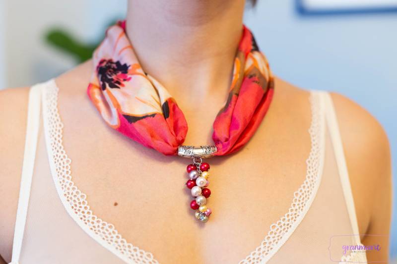 Seidenkette "Mohnblume" , Handgemachter Schmuck, Unikatschmuck." Seidenkette "Mohnblume" , Handgemachter Schmuck, Unikatschmuck." von GranmarieDesign