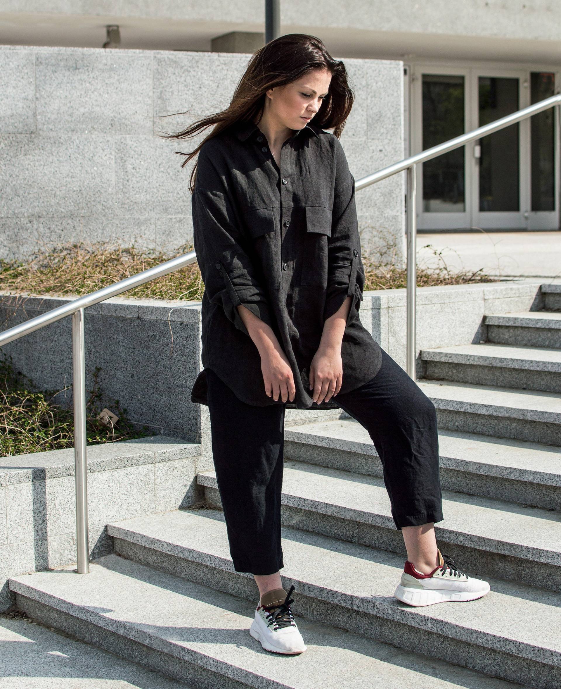 Leinenhemd Airy in Space Schwarz - Oversized Langarm Damen Top Gerade Geschnittenes Leinen Sommerhemd Outfit von GrannetHome