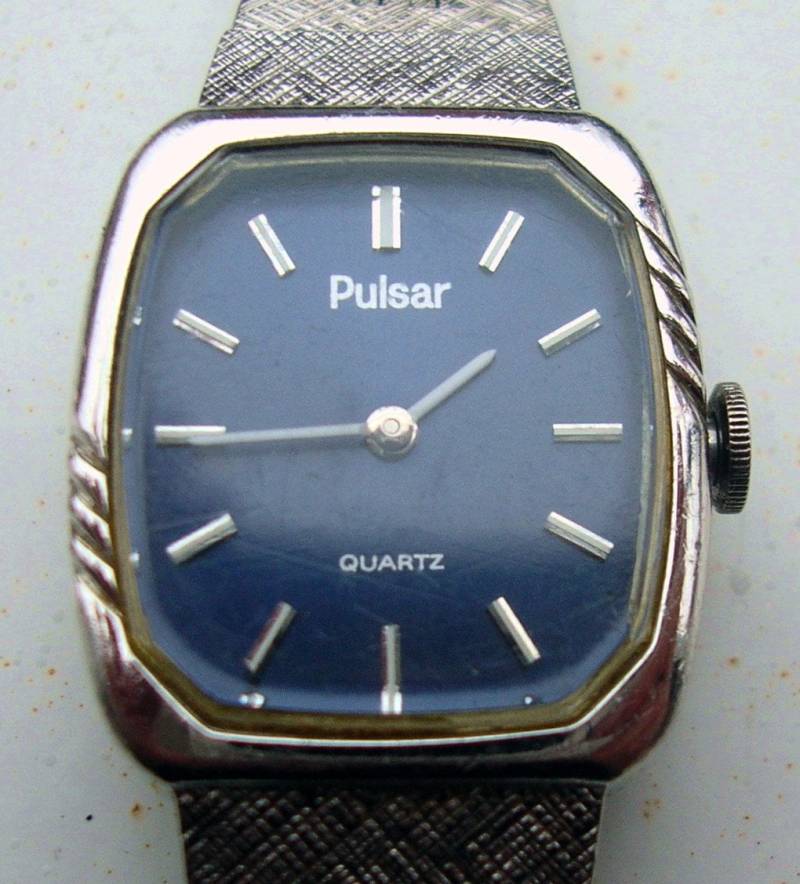 Vintage Damen Pulsar Quarz-Armbanduhr, Größe 6 3/4 in Ordnung von GrannyjosPlace