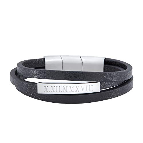 Gravado Armband aus schwarzem Leder mit Streifen und Edelstahl Plakette, Personalisiert mit Römischen Zahlen, Magnetverschluss, Herren Schmuck von Gravado