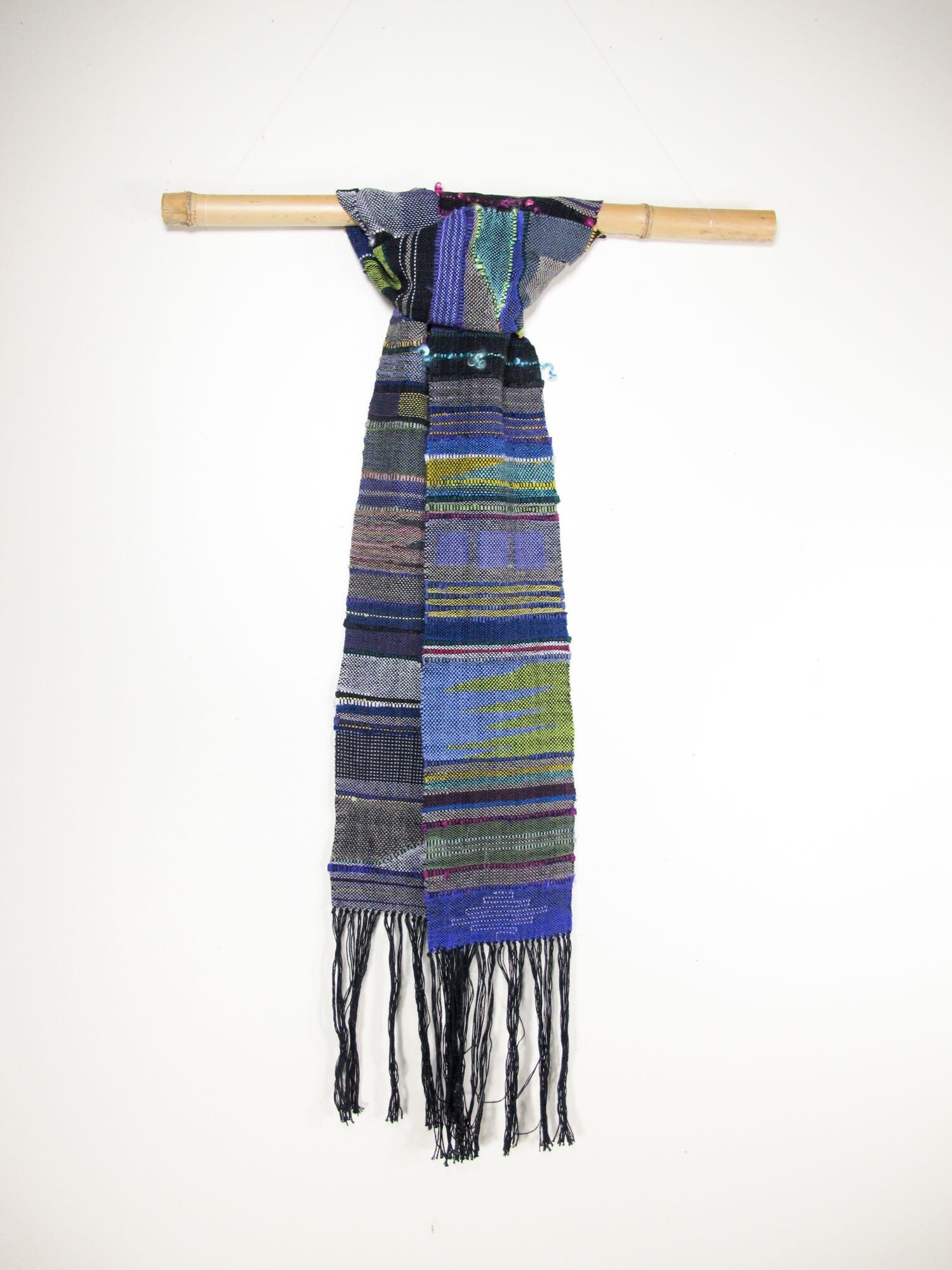 Handgewebte Multi-Farbigen Schal. Baumwolle, Sariseide, Handgesponnene Mohair Und Tencel Handgewebte Multi-Farbigen Schal. Baumwolle, Sariseide, Handgesponnene Mohair Und Tencel von GrayMoonWearables