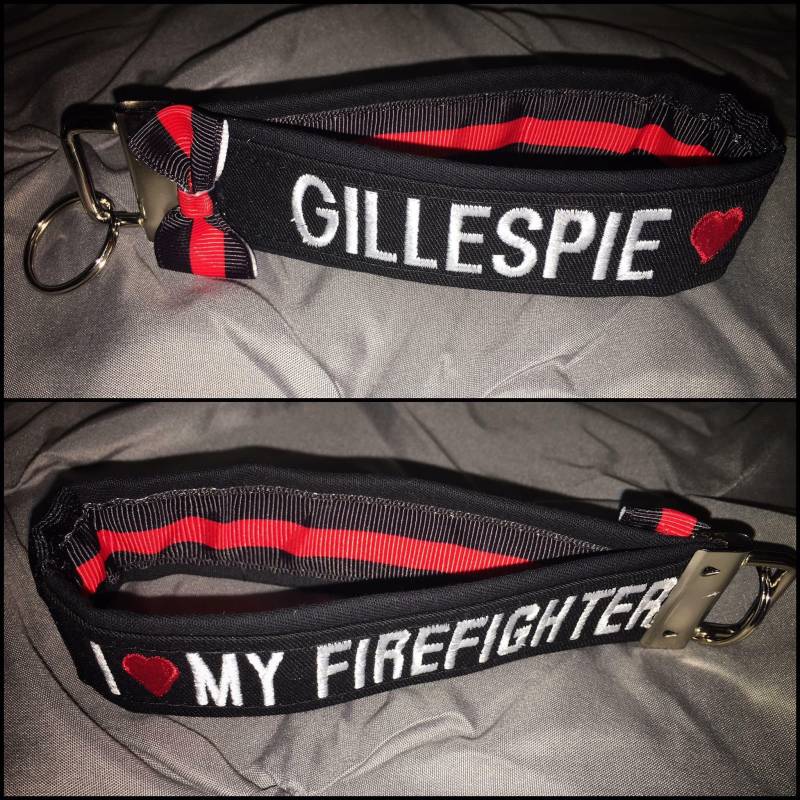 Feuerwehrmann Loopstyle Schlüsselanhänger - Dünne Rote Linie Feuerwehrmann Loopstyle Schlüsselanhänger - Dünne Rote Linie von GrayeGlitterCo