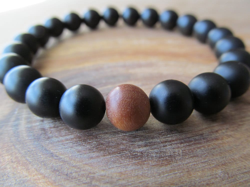 Sandelholz & Onyx Perlen Armband Yoga Schmuck von GrdnEarthlyDelights