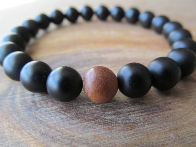 Sandelholz & Onyx Perlen Armband Yoga Schmuck von GrdnEarthlyDelights
