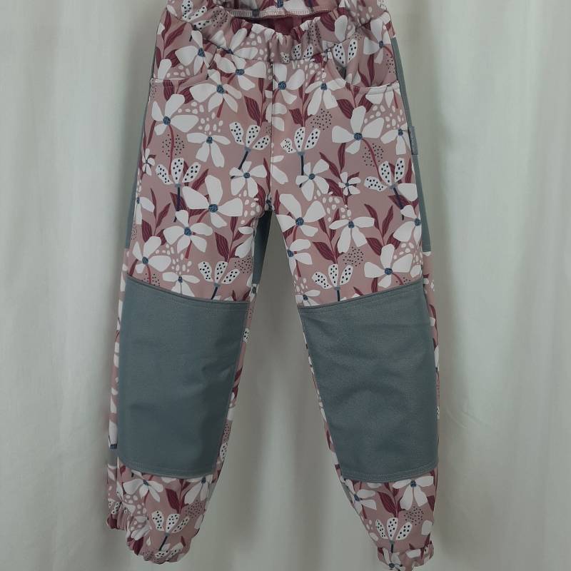 Wetterfeste Outdoorhose Mit Floralen Mustern in Rosa "Florina" Für Kinder - Softshellhose, Wasserdicht Und Atmungsaktiv Den Kindergarten von GreJaLo