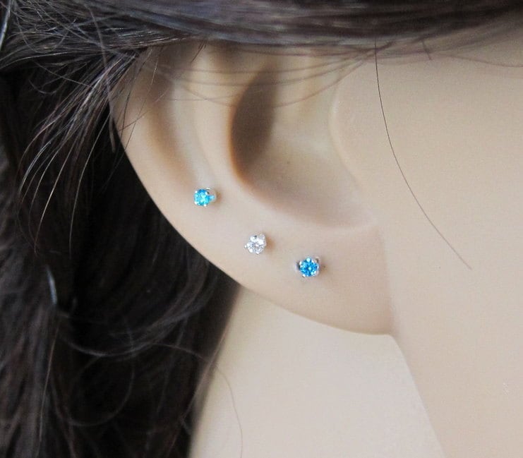 2 Mm Blautopas Ohrringe Dezember Geburtsstein Sterling Silber Ohrstecker Geburtstagsgeschenk Erwachsene Kind Knorpelohrring von GreatJewelry4All