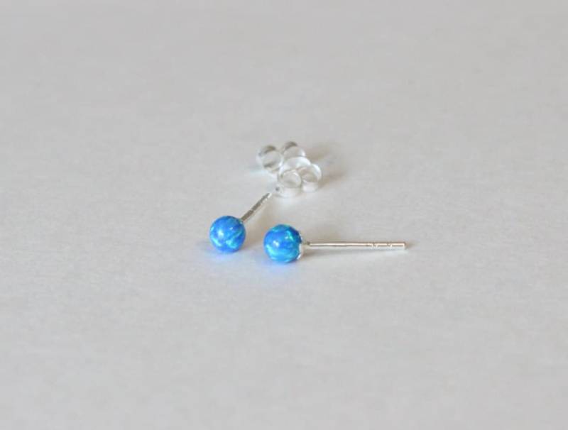 Blaue Opal Ohrringe, Ohrstecker, Kleine Kugel Kinder Ohrringe, Winzig Ohrstecker Punkt Ohrringe von GreatJewelry4All