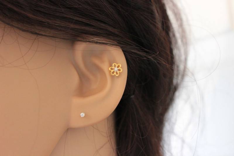 Blume Ohrstecker, Gold Knorpel, Tragus Knorpel Einfach Gestüt, Einfache Nase Einzelne Ein Gestüt von GreatJewelry4All